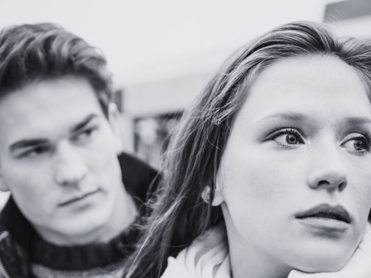 Når en narcissist opdager, at du mister interessen: 7 ting der typisk sker
