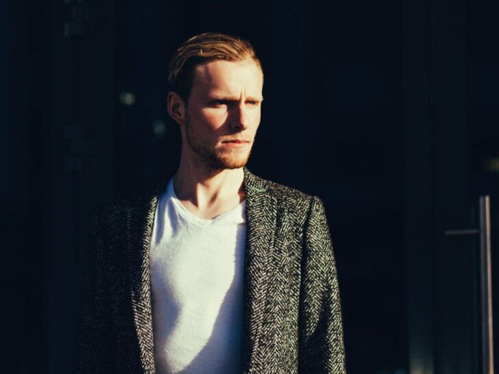 Når narcissistens ego krakelerer: Hvad sker der, når spejlet går i stykker?
