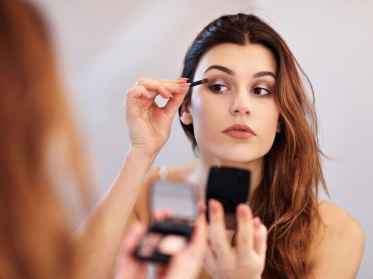 Hvorfor en narcissist hader, når du tager makeup på og ser godt ud